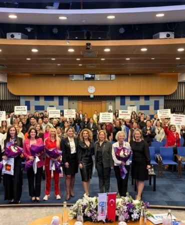 LÖSEV, İzmir’de kadınları bir araya getirdi